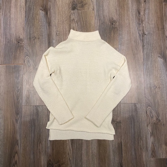 White/creamy turtleneck knit - Picture 4 of 4